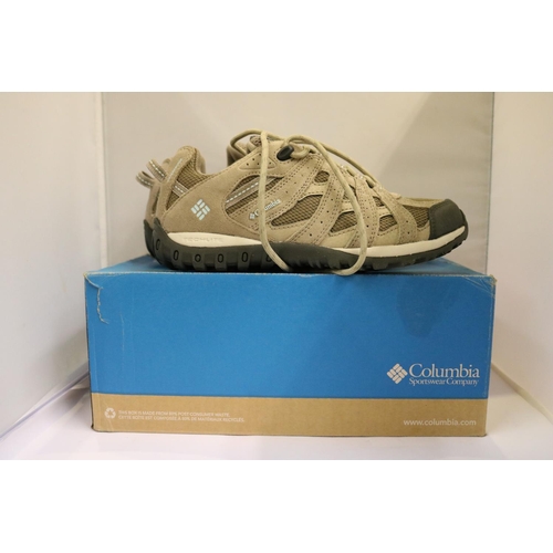 55 - PAIR OF LADIES COLUMBIA RED-CREST WATERPROOF WALKING SHOES - UK SIZE 5 (BLUE LETTERS TO SIDE)