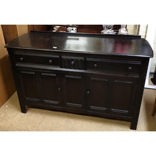 333 - AN ERCOL OAK EBONISED SIDEBOARD WITH CUTLERY DRAWER