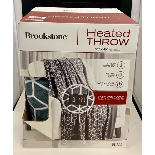 81 - BOXED BROOKSTONE HEATED THROW IN GREY CHEVRON