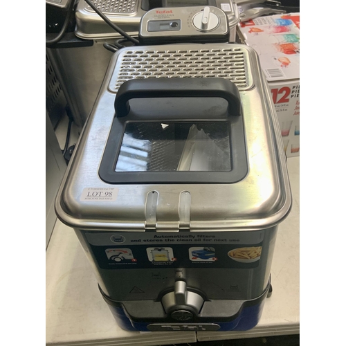 98 - TEFAL OLEO CLEAN DEEP FAT FRYER - SLIGHT PREVIOUS USEAGE