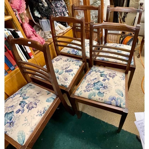 269 - A SET OF 8 MAHOGANY DINING CHAIRS, REPRODUCTION, INCLUDING TWO ARMCHAIRS, EACH WITH A SHAPED TOP RAI... 