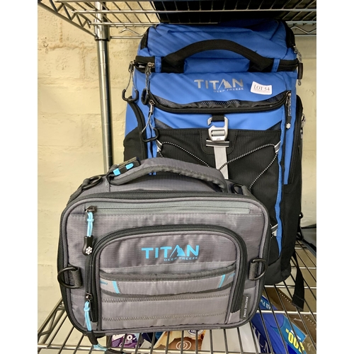 54 - TITAN DEEP FREEZE COOLING BACK PAKC IN BLUE TOGETHER WITH A TITAN DEEP FREEZE LUNCH BAG