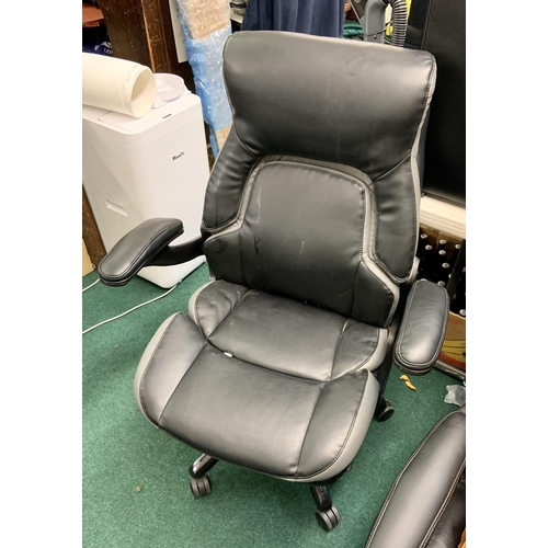 162 - DORMEO MEMORY FOAM LEATHER EFFECT EXECUTIVE ARM CHAIR