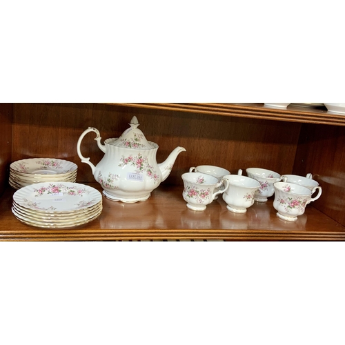 265 - ROYAL ALBERT LAVENDER ROSE TEA SET X19 PIECES