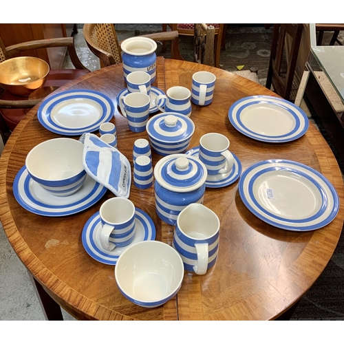 289 - X23 PIECES OF CORNISH BLUE DINNER SERVICE, INCL, JUGS, CUPS SAUCERS. SALT AND PEPPER SHAKERS ETC....... 