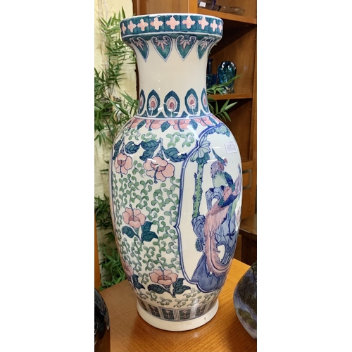 318 - LARGE ORIENTAL STYLE VASE SHOWING PEACOCKS WITH A SMALL BALLUSTER VASE