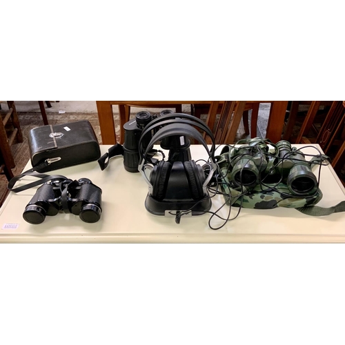 323 - X3 PAIRS OF VARIOUS STRENGTH BINOCULARS