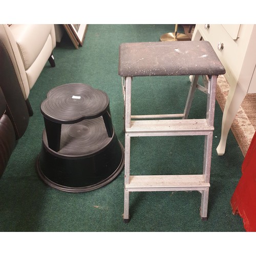 331 - SMALL KICK STEP STOOL WITH A SMALL THREE STEP LADDER