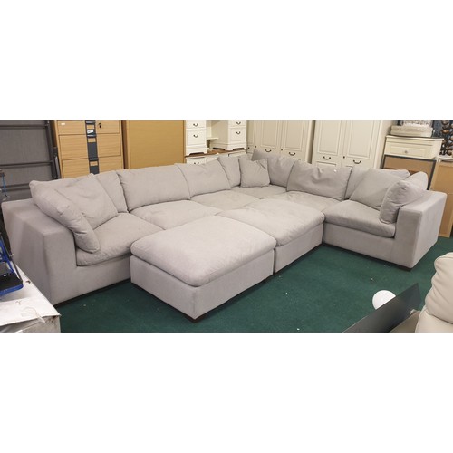 188 - THOMASVILLE LOWELL GREY FABRIC 8 PIECE MODULAR SOFA WITH SCATTER CUSHIONS