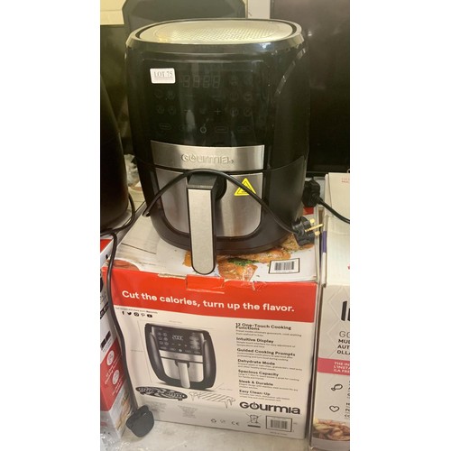 75 - BOXED GOURMIA 5.7L DIGITAL AIR FRYER (SIGNS OF USAGE)