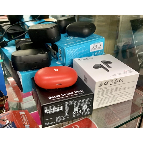 38 - 11 X VARIOUS WIRELESS EAR BUDS, INC. BEATS, SKULL CANDY, LG TONE FREE TOGETHER WITHA A BOSE SOUNDLIN... 