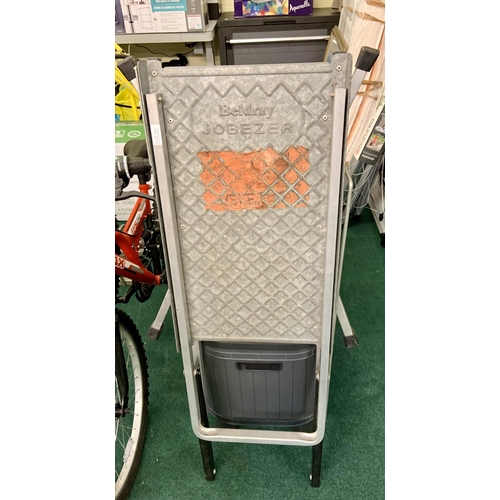 240 - BELDRAY JOBEZER DECORATORS STEP LADDER