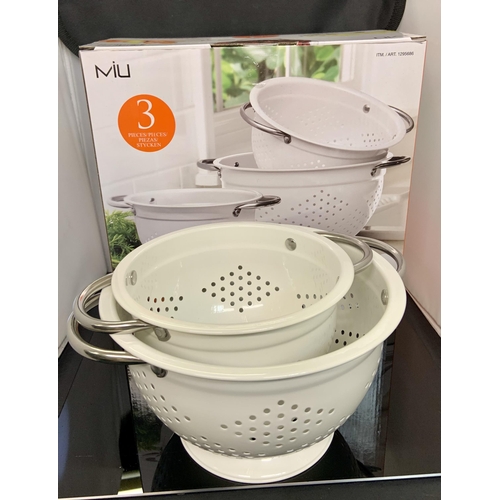 72 - BOXED MILI 3 PIECE METALLIC COLANDER SET IN WHITE