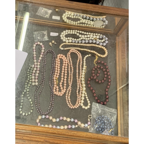 369 - SELECTION OF COSTUME JEWELLERY - PEARL NECKLACES, EARRINGS ETC.