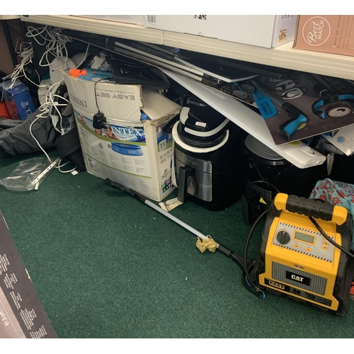 169 - VERY LARGE QTY DGD REPAIRABLES INC. GOURMIA AIR FRYERS, HENRY HOOVER, CAT JUMPSTARTER, LED LIGHTS, E... 