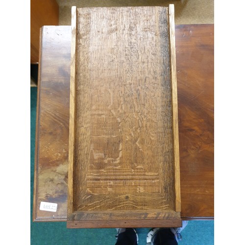 273 - A SMALL ANTIQUE KNEEHOLE DESK IN MAHOGANY - 7 DRAWERS ACROSS THE TWO PEDESTAL WITH A RECESSED CUPBOA... 