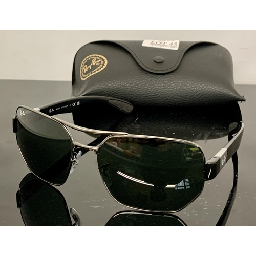 45 - PAIR OF RAYBAN SUNGLASSES RB3672 WITH CASE