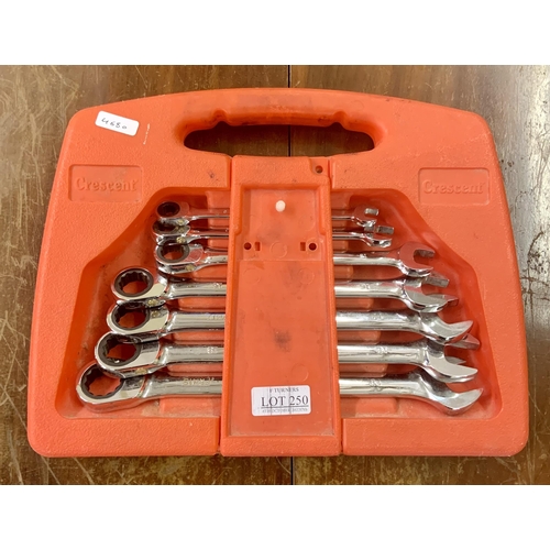 250 - CRESCENT SPANNER SET