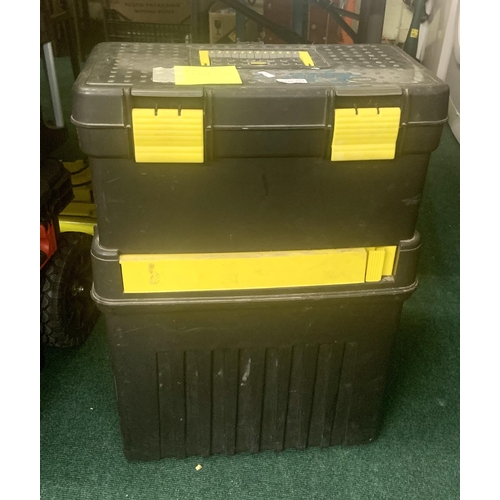 261 - STANLEY WHEELED TOOL BOX WITH SOME CONTENTS