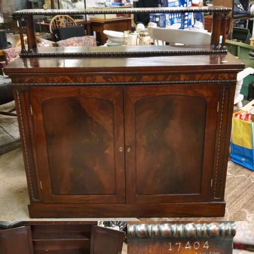 242 - WILLIAMS & GIBTON WILLIAM IV MAHOGANY 2 DOOR CHIFFONIER CABINET MARKED 17404 - WITH SEPARATE SHELF -... 