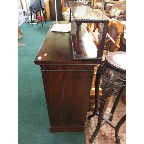 242 - WILLIAMS & GIBTON WILLIAM IV MAHOGANY 2 DOOR CHIFFONIER CABINET MARKED 17404 - WITH SEPARATE SHELF -... 