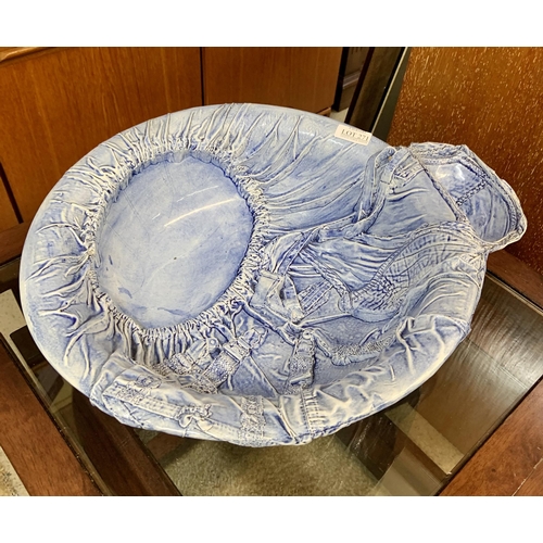 271 - UNUSUAL LARGE IRISH STUDIO POTTERY BLUE DENIM BOWL WITH SOAP HOLDER TO ONE SIDE IN THE FORM OF A PIC... 