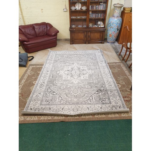 73 - CLEARWATER EAST 401 AREA RUG - 200CM X 290CM - SHADES OF GREY