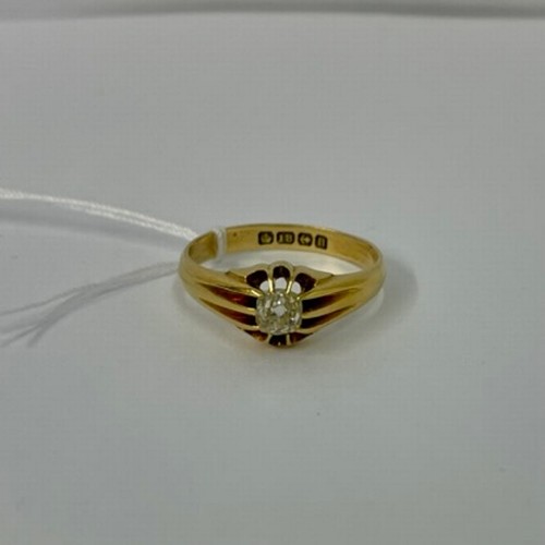 324 - VINTAGE 18CT GOLD RING SET WITH .4CT (APPROX) CLAW SET SOLITAIRE OLD CUT DIAMOND, 4.6G SIZE S