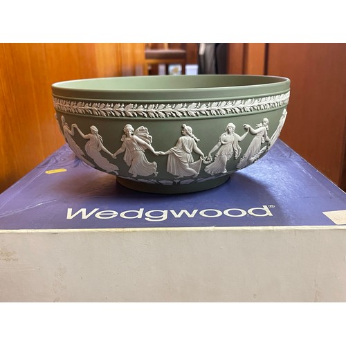 447 - A LIMITED EDITION LARGE SAGE GREEN WEDGWOOD FRUITE BOWL WITH DANCING NYMPHS AND ORIGINAL BOX 10