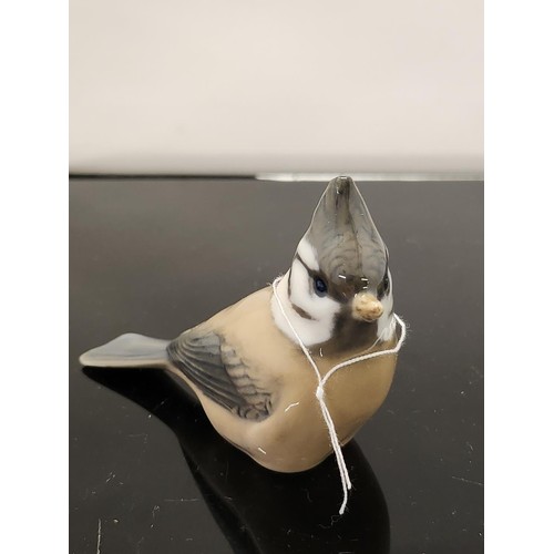 311 - ROYAL COPENHAGEN CRESTED TIT BIRD FIGURINE 1506 PETER HEROLD 6HX10L CMS