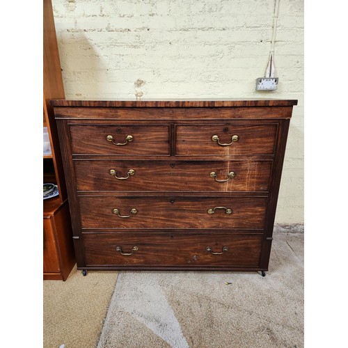 393 - A VICTORIAN MAHOGANY CHEST OF 5 DRAWERS, 2 SHORT ABOVE 3 LONG, LATER CASTORS ADDED