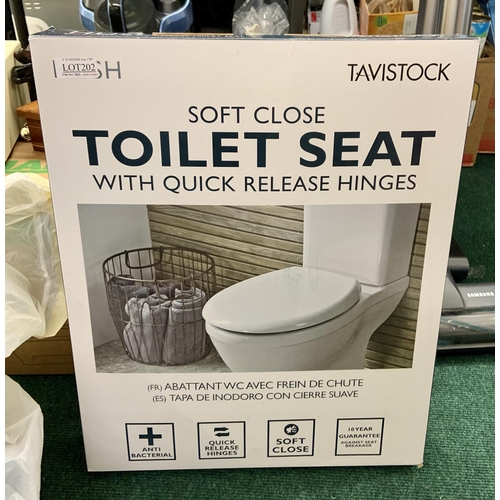 202 - BOXED TAVISTOCK SOFT CLOSE TOILET SEAT WITH FITTINGS