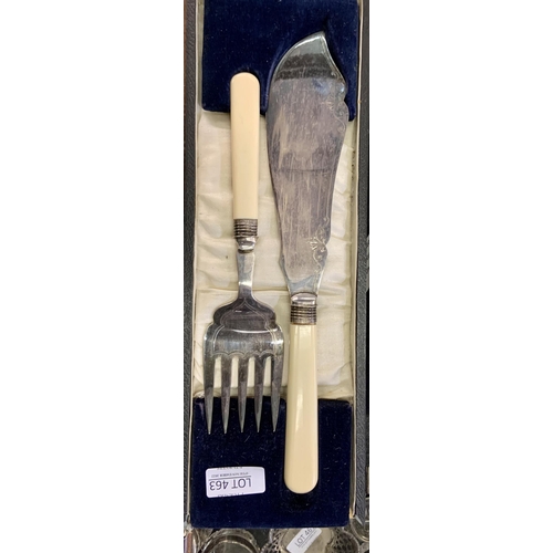 463 - A CASED SILVER COLLARED VICTORIAN SERVING SET