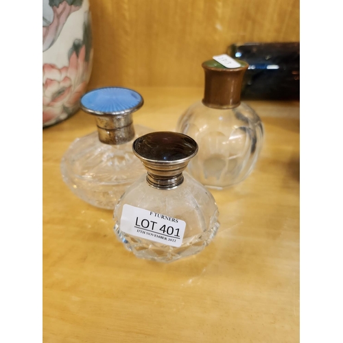 401 - 3 X ANTIQUE SCENT BOTTLES, TWO WITH GUILLOCHE LIDS