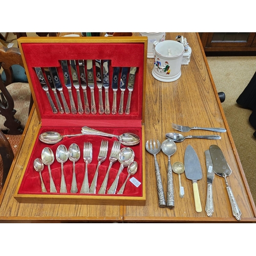 423 - A HALLMARK ASSOCIATION STAINLESS STEEL CANTEEN OF CUTLERY - APPROX 46 PIECES WITH SOME SERVING UTENS... 