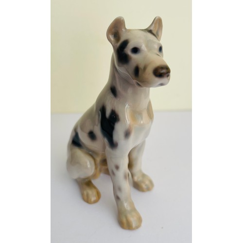 252 - BING & GRONDAHL GREAT DANE SITTING DOG 2189 SVEND JESPERSEN 11H CMS