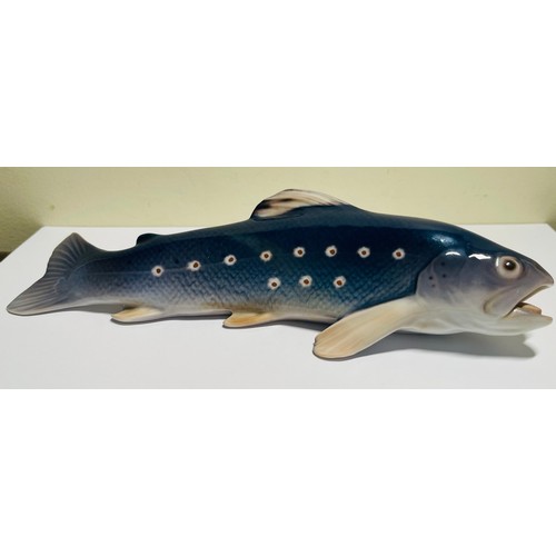 254 - BING & GRONDAHL TROUT FIGURINE 1803 - DAHL JENSEN 22L CMS