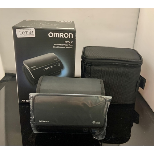 44 - BOXED OMRON EVOLV AUTOMATIC UPPER ARM BLOOD PRESSURE MONITOR - WITH CARRY CASE