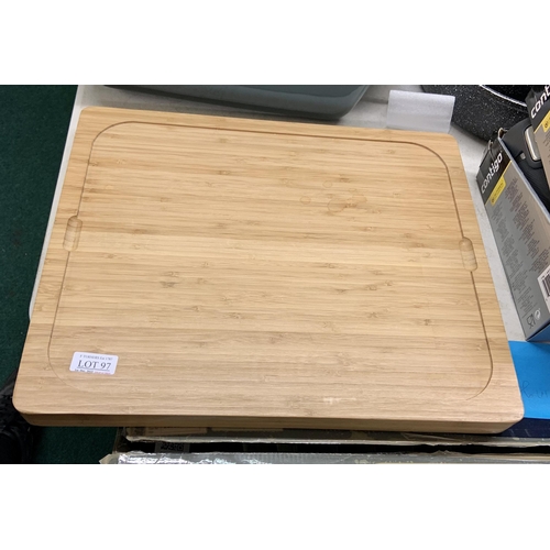 97 - SEVILLE CLASSICS BAMBOO CUTTING BOARD WITH 7 INTERCHANGEABLE CUTTING MATS