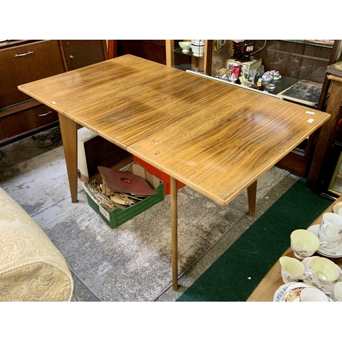 391 - MORRIS OF GLASGOW EXTENDING DINING TABLE (APPROX 140CM WIDE EXTENDED - APPROX 95CM CLOSED - X 79CM D... 