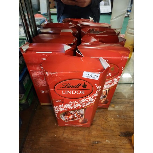 29 - 5 X 600G BOXES OF LINDOR MILK CHOCOLATES - DGD PACKAGING