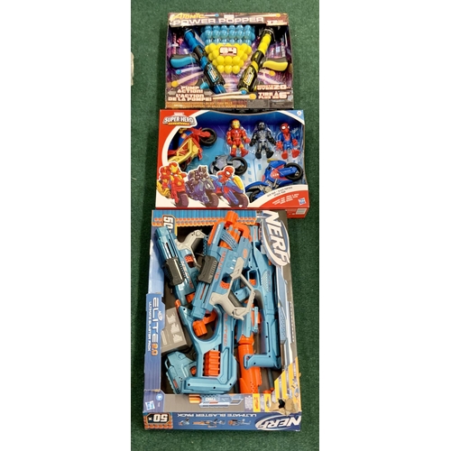 159 - MIXED TOY LOT - INC. QTY NERF GUNS TOGETHER WITH A TWIN PACK POWER POPPERS, MARVEL SUPER HERO ACTION... 