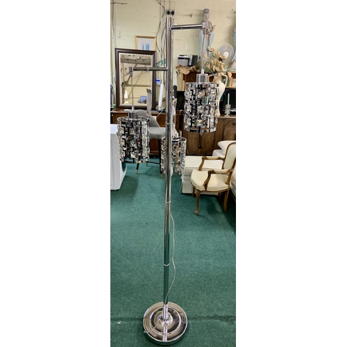 222 - BRIDGE PORT DESIGNS THREE TIER FLOOR LAMP WITH CHROME/CRYSTAL SHADES