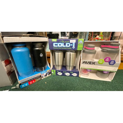 33 - BOXED SET OF 2 1.1L THERMO FLASKS TOGETHER WITH A SET OF 2 REDUCE INSULATED TUMBLERS AND 2 AVEX SHAK... 