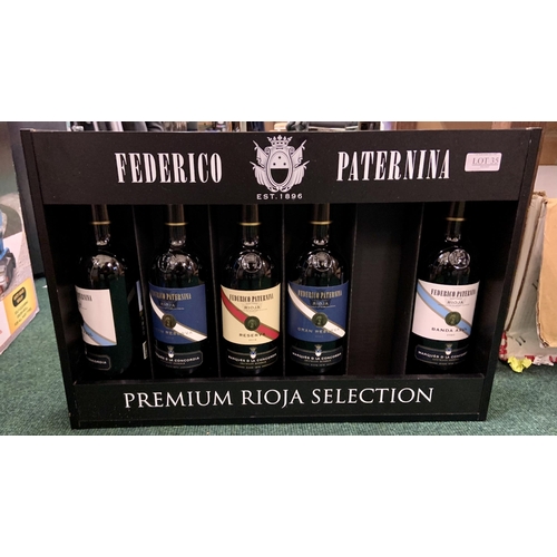 35 - BOXED SET OF 5 FEDERICO PATERNINA PREMIUM RIOJA WINES IN WOODEN DISPLAY CASE