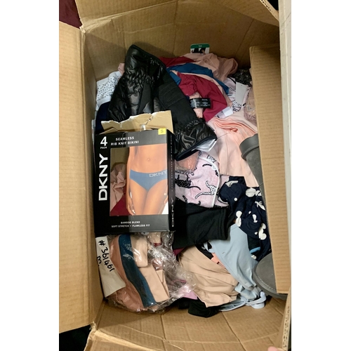 214 - VERY LARGE BOX OF MIXED LADIES CLOTHING INC DISNEY, DKNY MARC JACOBS ETC