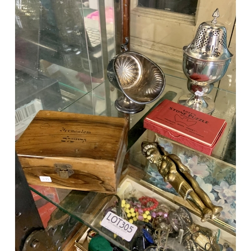 305 - VINTAGE OLIVE WOOD BOX MARKED 'JERUSALEM', A LOTTS STONE PUZZLE PROBLEM GAME, A PAIR OF BRASS PUNCH ... 