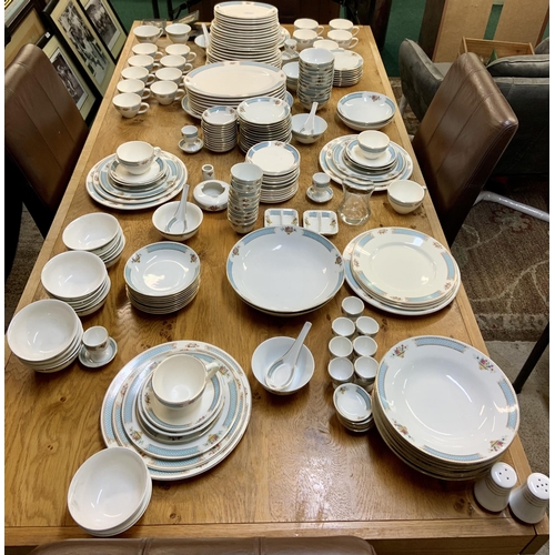 326 - CHINESE DINNER SERVICE - PORCELAIN, MINTON PATTERN COPY FLORAL BASKET DESIGN - APPROX 100 PIECES