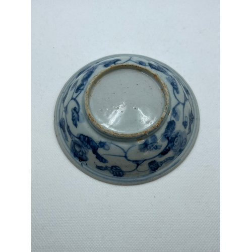 281 - 16th CENTURY CHINESE MING DYNASTY B&W DISH 
12CMS DIAMETER