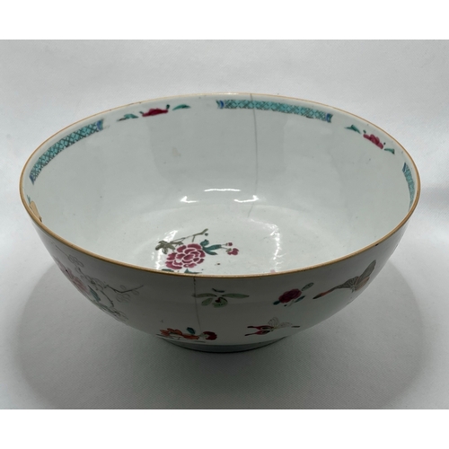 284 - 18TH CENTURY CHINESE QIANLONG FAMILLE ROSE PUNCHBOWL, 25.7CMS DIAMETER